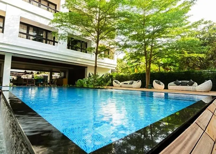 Uma Residence